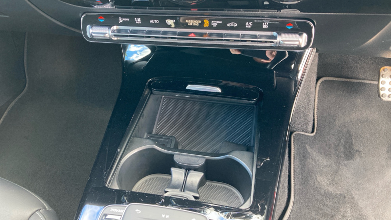 Mercedes-Benz CLA 250e AMG Line Premium 4dr Tip Auto Saloon